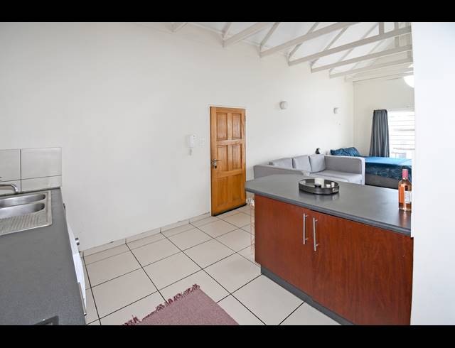 1 BEDROOM APARTMENT FOR SALE IN FERNDALE